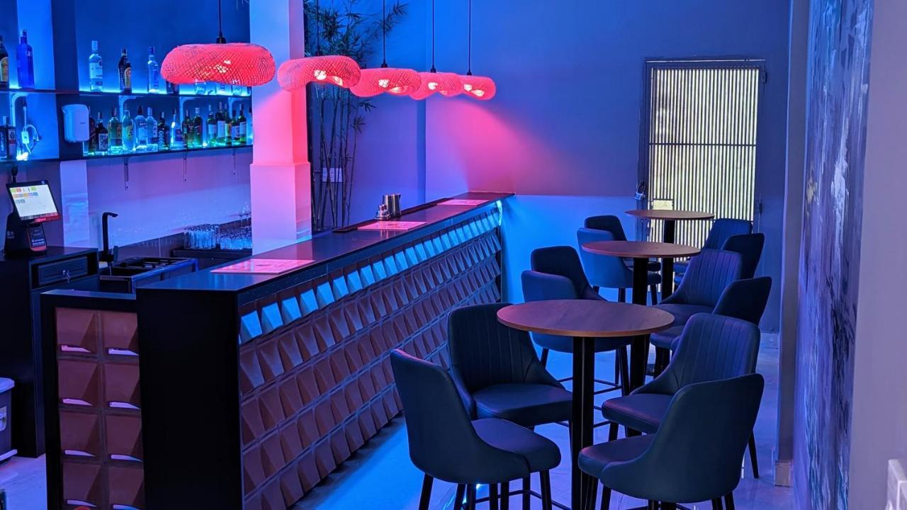 Base Backpackers Hostel โฮจิมินห์ซิตี้ ภายนอก รูปภาพ