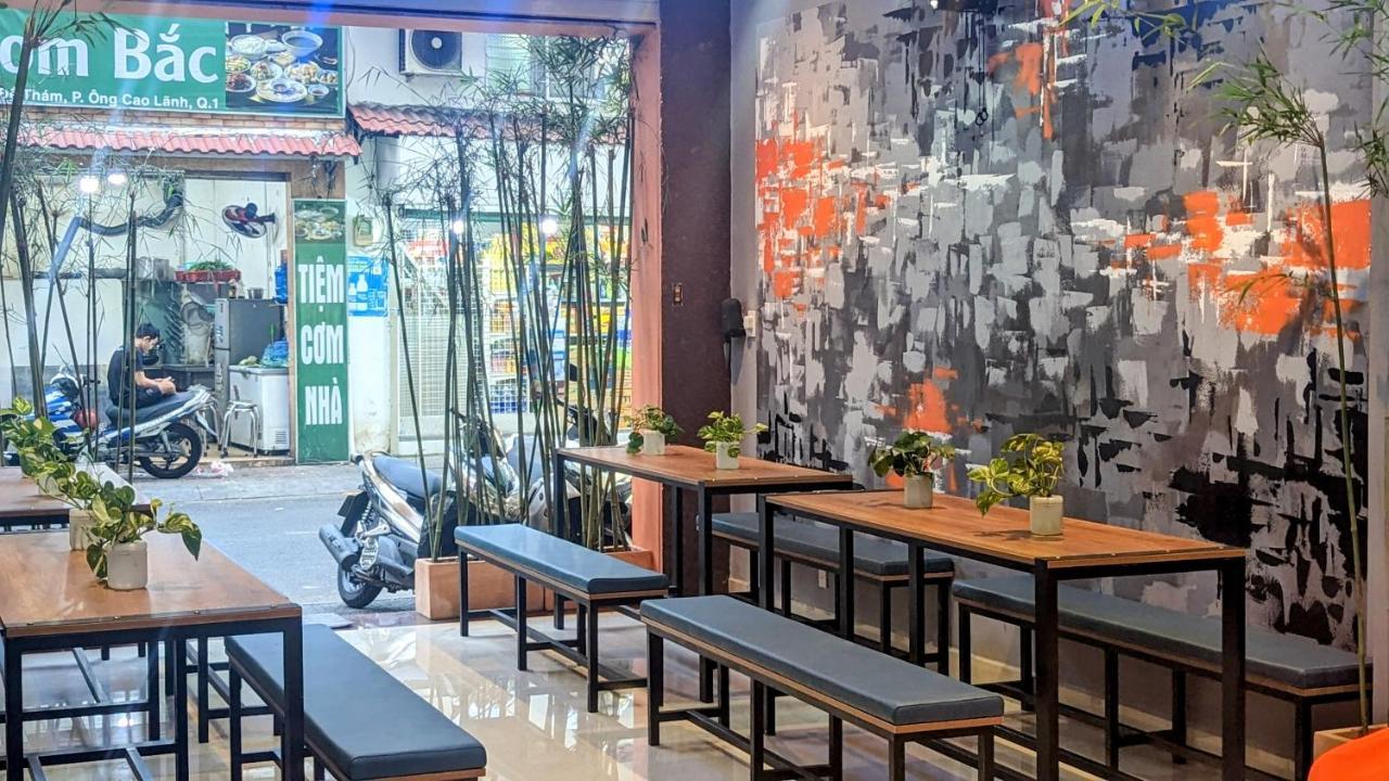 Base Backpackers Hostel โฮจิมินห์ซิตี้ ภายนอก รูปภาพ