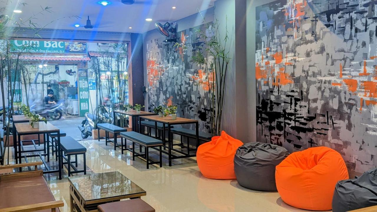 Base Backpackers Hostel โฮจิมินห์ซิตี้ ภายนอก รูปภาพ