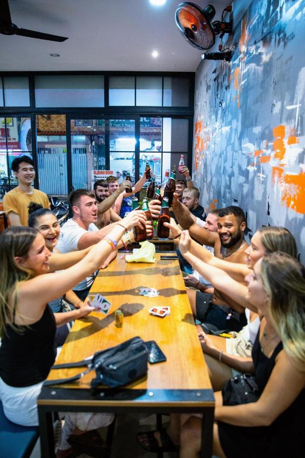 Base Backpackers Hostel โฮจิมินห์ซิตี้ ภายนอก รูปภาพ