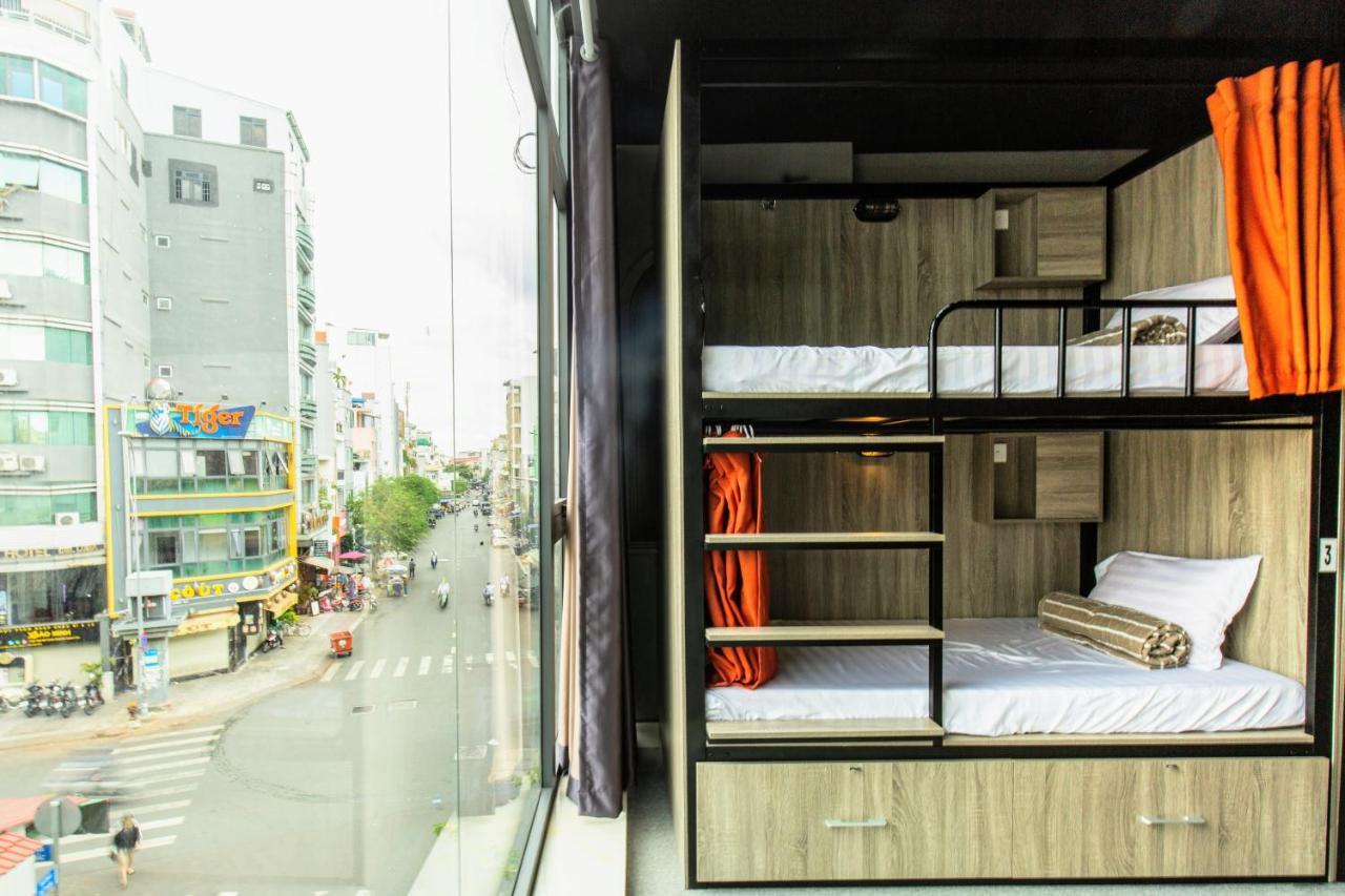 Base Backpackers Hostel โฮจิมินห์ซิตี้ ภายนอก รูปภาพ