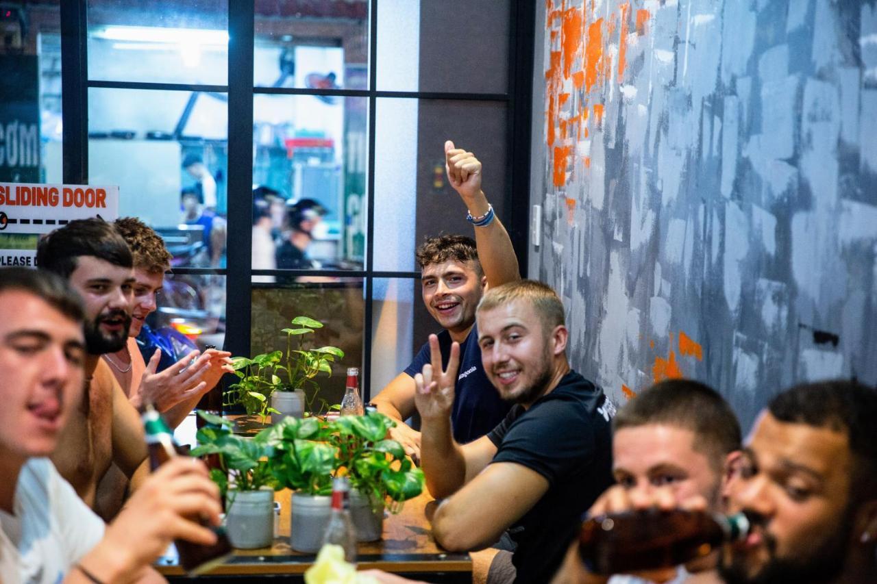 Base Backpackers Hostel โฮจิมินห์ซิตี้ ภายนอก รูปภาพ